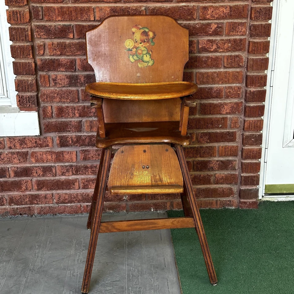 Silla alta de madera vintage Lehman Babyguard oso calcomanía EE. UU. silla infantil Foto 1 de 4
