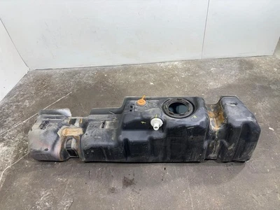 Chevrolet Silverado 2500/3500 2011-2019 depósito de tanque de gasolina OEM Foto 1 de 4