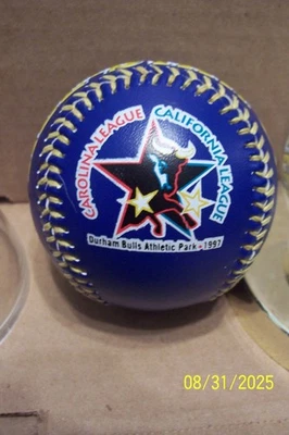 Juego de Estrellas 1997 -Carolina y Liga de California Foto Balón Durham Athletic Park Foto 1 de 4