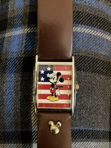 Vintage Disney Micky Mouse Uhr American Flag Band MU0753 Patriotic neue Batterie - Bild 1 von 3