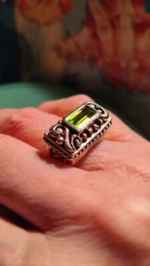 925 Sterling Silver © Barse Green Peridot Scroll Work Cocktail Ring - Sz 8 - Picture 1 of 7