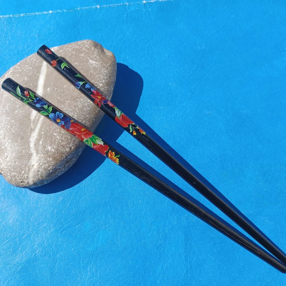 * Beautiful Set of 2 Chinese Style Wood Flower Black Hair Stick * - Image 1 of 1