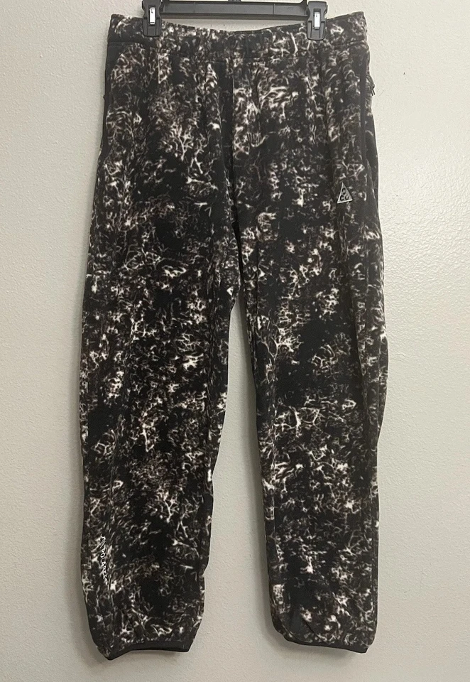 Mens Size M Nike ACG Therma FIT Wolf Tree Polartec Cuffed Pants DV9104-104