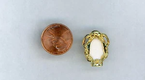 Miniature Dollhouse 3/4" H Standing cast Picture Frame stand in back stands free - Picture 1 of 2