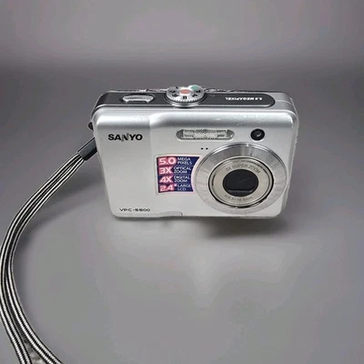 Sanyo Digital Camera VPC-5500 5.0MP 3X Optical  Zoom 4x Digital Zoom Untested  - Image 1 of 4