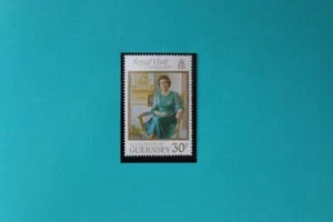 Guernsey Stamps: "Queen Elizabeth II Royal Visit" - Presentation Pack 1989 - Picture 1 of 3