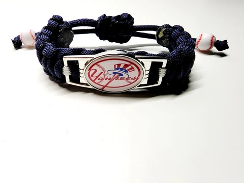 New York Yankees Adjustable Charm Bracelet Fan Apparel & Souvenir Baseball MLB Cover