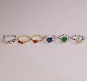 Set Of 6 Fragrant Jewels Rings In Silvertone & Goldtone (Sizes 5/6/7) - Picture 1 of 12