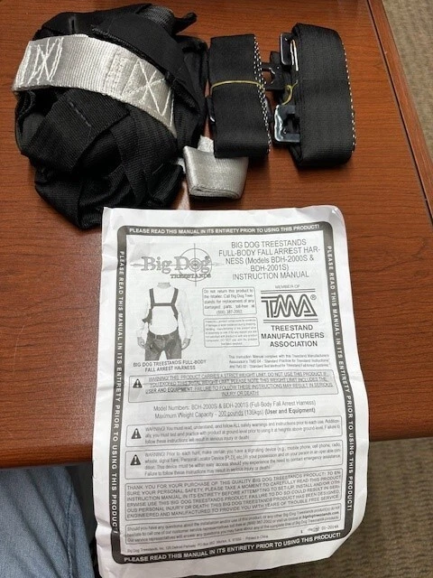 Big Dog Treestands Full-Body Fall Arrest Harness (BDH -2000S & 2001S) 300 Lb New - Image 1 of 1