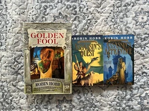 Lot of 3 Farseer Tawny Man Books by Robin Hobb Assassin's Apprentice Golden Fool - Imagen 1 de 3