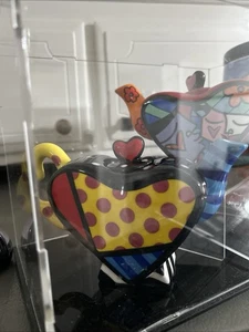 Romero Britto Herzform 7" Teekanne Giftcraft, 2010 14072 bunt Pop Art Rarität - Bild 1 von 2