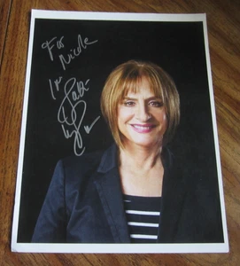 Patti LuPone Actress Autographed 8.5X11 Photo "Witness" "American Horror Story" - Picture 1 of 3