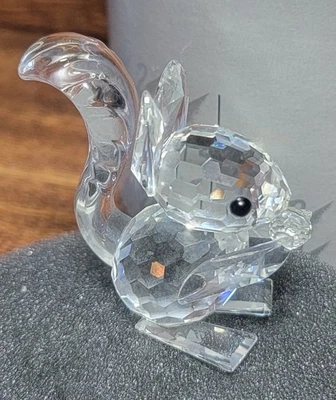 Estatuilla de ardilla de cristal de Swarovski en caja coleccionable 7662 Foto 1 de 2