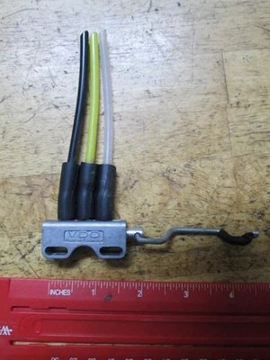 1973 Mercedes-Benz 280c 280SE двери замок вакуумный распределитель привод VDO 67131035 - Изображение 1 из 4