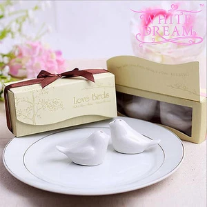 Love Birds Salt & Pepper Shaker - Wedding / Party Favours | Table Decoration - Picture 1 of 1