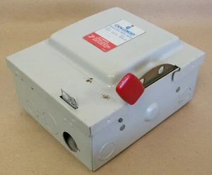 CHALLENGER GENERAL DUTY SAFETY SWITCH GD221SNC 30AMP 240VAC TYPE 1 ENCLOSURE - Picture 1 of 8