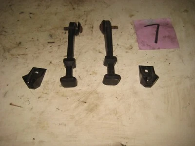 1993 Arctic Cat EXT 550 EFI Snowmobile Hood Hold Down Straps With Clips Foto 1 de 2