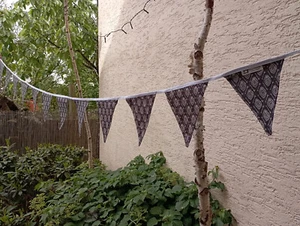 * Party Deko Ornament * Girlande * Wimpelkette * 12 Wimpel * ca. 3m * - Bild 1 von 7