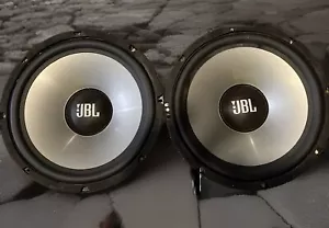 Nur 2 Teile JBL laut + klar 10" Bass Subwoofer Lautsprecher LC-S1000W funktioniert nicht - Bild 1 von 6