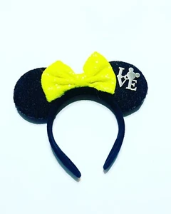 Handgefertigte Haarschleifen - Disney - Mickey and Friends - Mickey Mouse #1 Stirnband - Bild 1 von 1