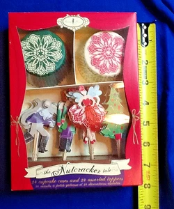 MERI MERI NUTCRACKER CUPCAKE CASES (24) DESIGNED IN ENGLAND 121623B - Picture 1 of 8