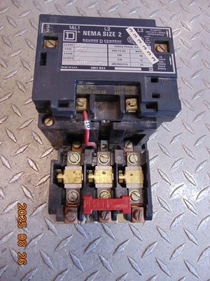 SQUARE D 8536 SD01 SIZE 2 CONTACTOR MOTOR STARTER 120V COIL - Image 1 of 3