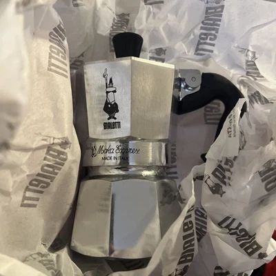 Bialetti Moka Express 1 taza / 2 oz. Cafetera espresso icónica de 60 ml con estufa - plateada Foto 1 de 4