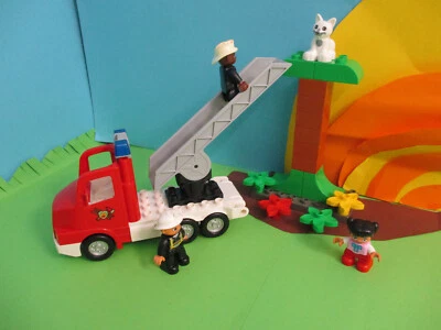 (GB30 / 3) LEGO Duplo Bomberos Set Escalera Coche Figuras Gatos Rescate - Imagen 1 de 4