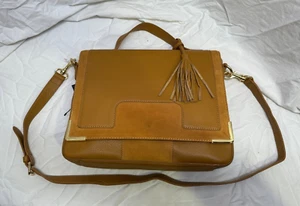 Vince Camuto - Hannah Messenger Bag - New with Tags - Buckthorn - $328 - Picture 1 of 15