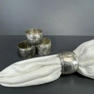 Hammered Silver Tone Metal Napkin Rings Set 4 Cottagecore Maximalism Holder vtg - Picture 1 of 8