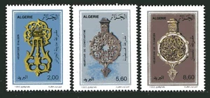 ALGERIA 1993, ARTIGIANATO, MANUFATTI: BATTENTI PORTA, SCOTT 976-978, MNh - Foto 1 di 1