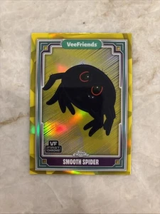 2025 Topps Chrome VeeFriends #100 Smooth Spider Yellow Refractor Vee Friends - Picture 1 of 2