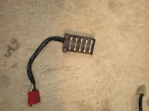 Honda 1984 VF 700 C Magna 750 Fuse Box - Picture 1 of 1