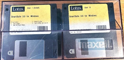 Lotus SmartSuite Smart Suite 3.0 for Windows 1994 Vtg 24 Disks Set Untested - Image 1 of 2