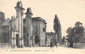 CPA 16 ENVIRONS ANGOULEME ROUTE DE LA COURONNE - Picture 1 of 1