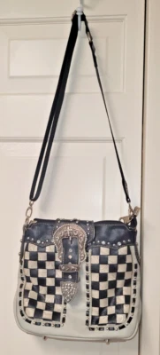 Cartera Montana West Oculta Carry Western Tachuelas Cuero Negro y Gris Usada en Excelente Condición Foto 1 de 4