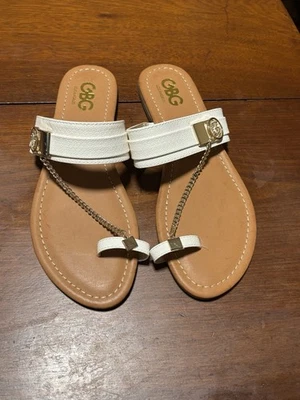 GBG Los Angeles Guess White Leather Sandals Size 8.5 Medium  - Image 1 of 4