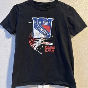 New York Rangers Tshirt Boys Size M 10/12 100% Cotton Star Wars Black Rangers - Picture 1 of 8