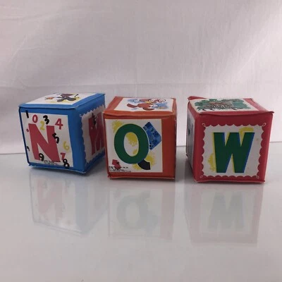 Dolly Toy Co 1968 vintage de bloques de alfabeto rellenos de espuma  Foto 1 de 4