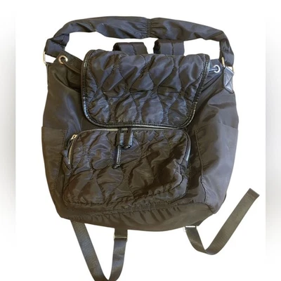 Bolso Mochila de Hombro Urban Fit by Urban Expressions Acolchado Negro Foto 1 de 4