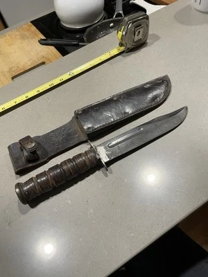 U.S. Camillus Combat Fighting Knife - Image 1 of 4