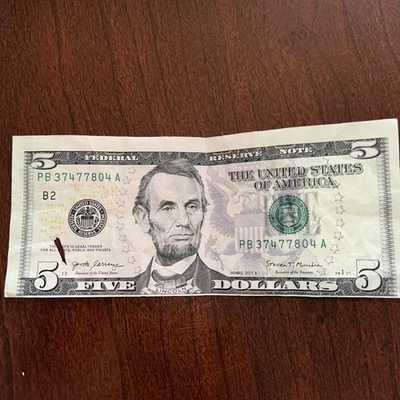 $5 FIVE US DOLLAR BILL NOTE MISCUT MISALIGNED OFF CENTER ERROR - Image 1 of 4