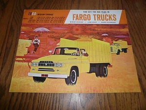 Folleto de ventas modelo Fargo 1960 tonelaje medio - D400 - C700 - CDN Chrysler - Imagen 1 de 5