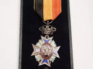 1889 PEDIDO MUTUALIDAD PREMIO BELGIA SERVICIO CIVIL HOLANDÉS CRUZ ANTIGUA MEDALLA BELGA - Imagen 1 de 10
