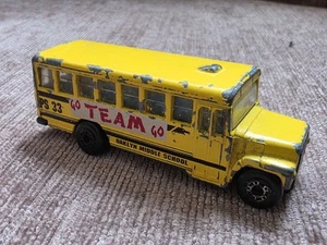 Matchbox 1985 School Bus - Go Team Go - Picture 1 of 2