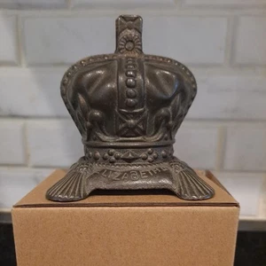 Queen Elizabeth II Coronation Crown Brass money Box 1953 Vintage Collectible - Picture 1 of 12