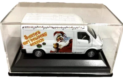 RTR Model Power  HO= 1:87t FED-X Mercedes-Benz/Dodge Sprinter Van DELIVERY SANTA - Image 1 of 4