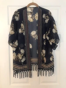 Chico’s Tasseled Ruana Navy/Cream Womens Small/4 - Picture 1 of 2
