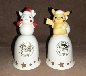 Pokemon Center 2004 Set de 2 Campanas de Navidad Pikachu Santa Muñeco de Nieve Figura Japón - Imagen 1 de 5