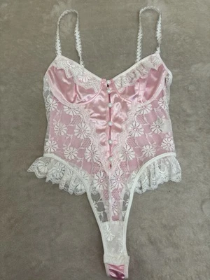 Woman Pink White Lace Snap Open Thong Teddy Sexy Lingerie Bodysuit NEW! - Image 1 of 4